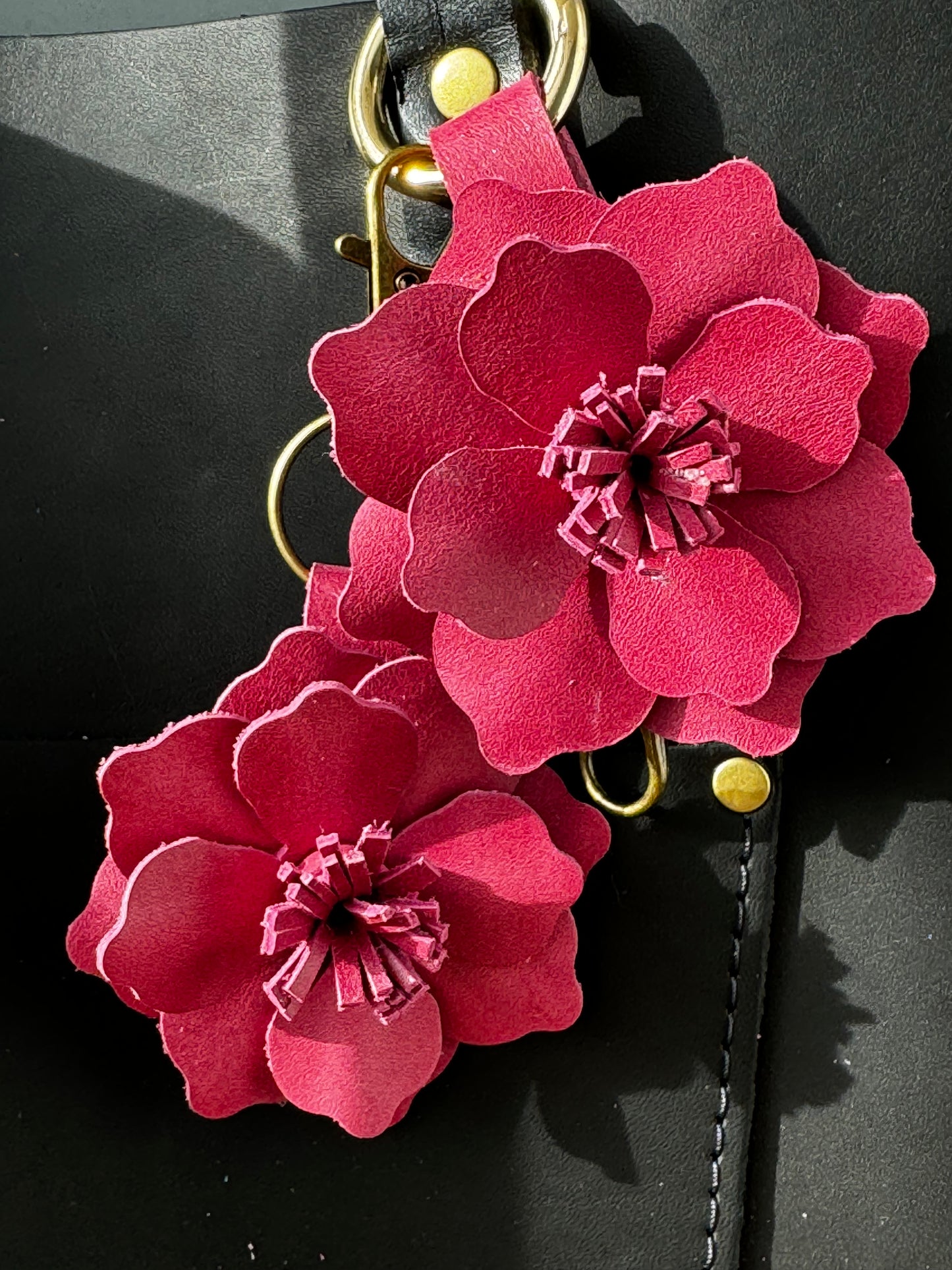 Everbloom Leather Flower Small - Old Rose