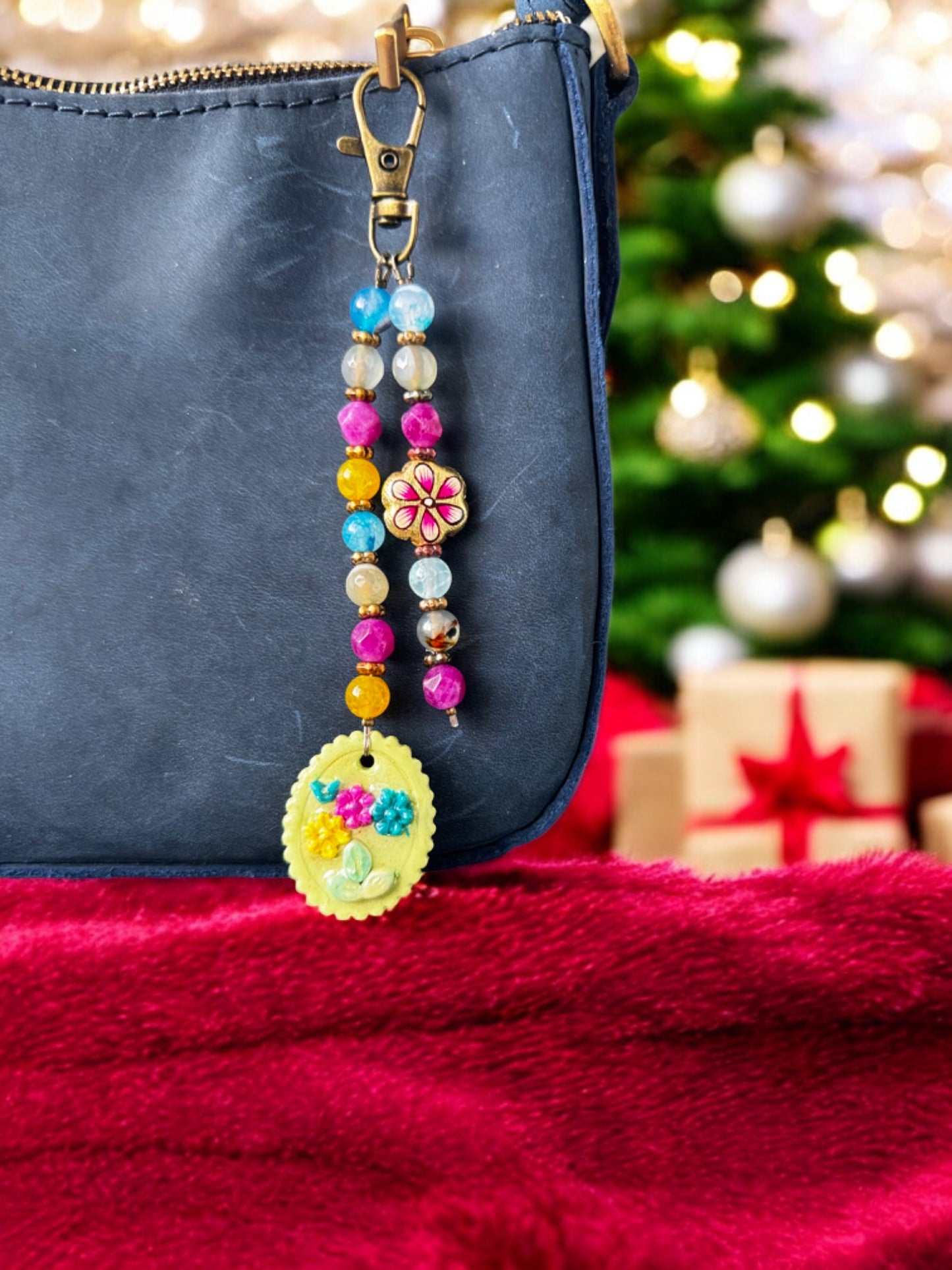 Gemstone Beaded Necklace | Bronze & Glass Daisy Pendant Jewelry