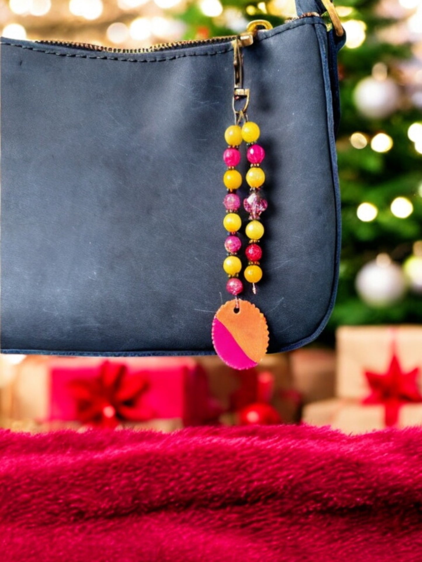 Gemstone Beaded Necklace | Bronze & Glass Daisy Pendant Jewelry