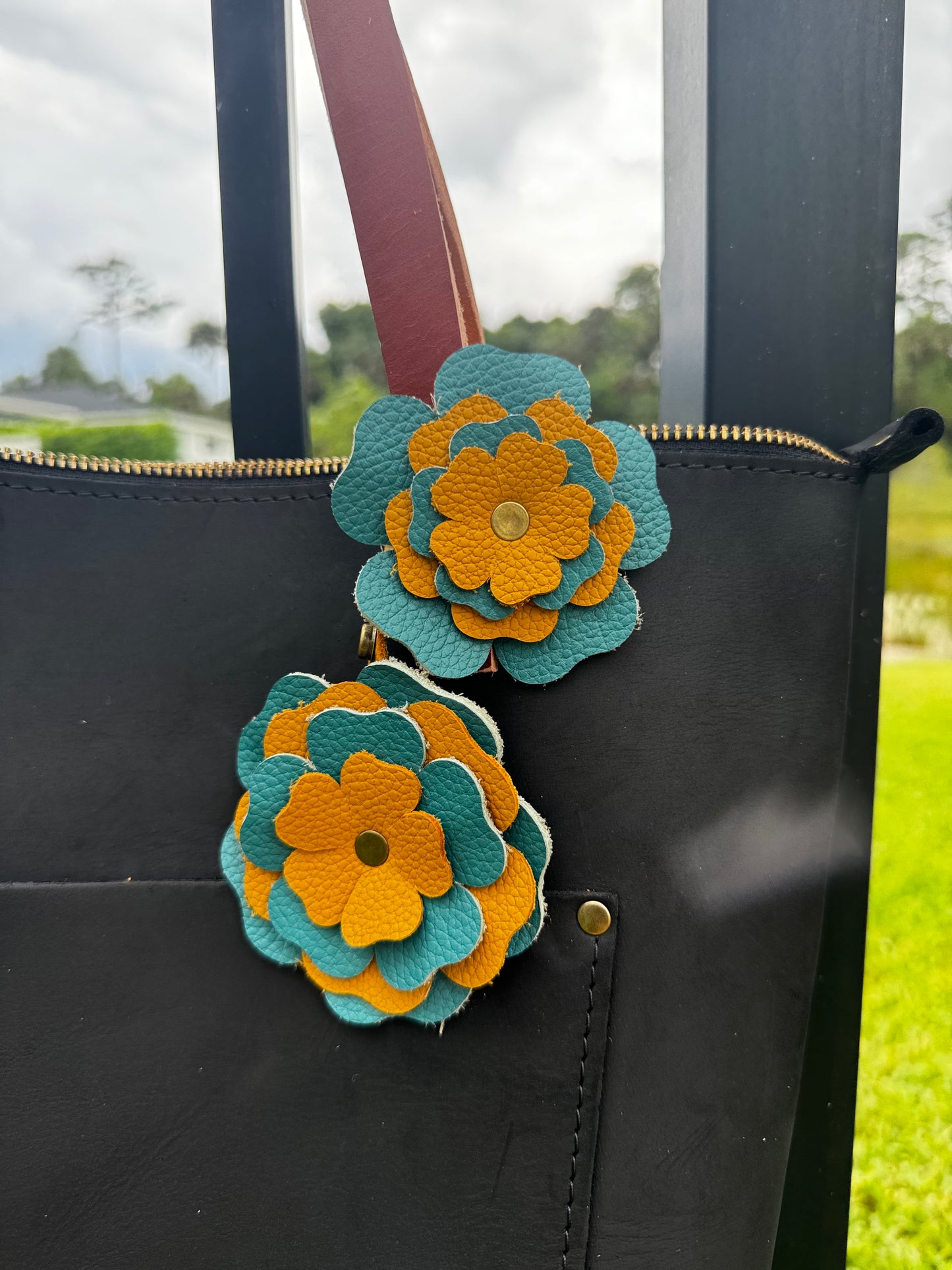 Everbloom Leather Flower Double - Turquoise and Yellow