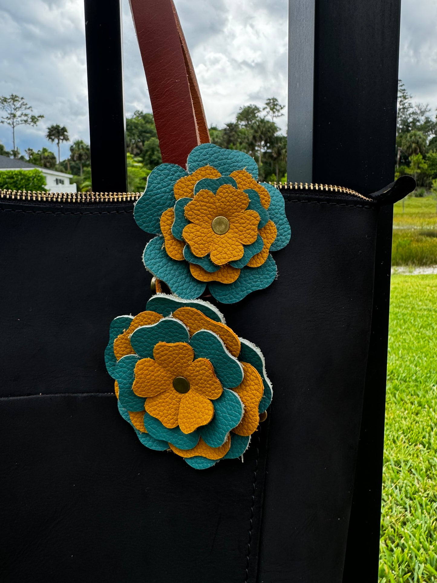 Everbloom Leather Flower Double - Turquoise and Yellow