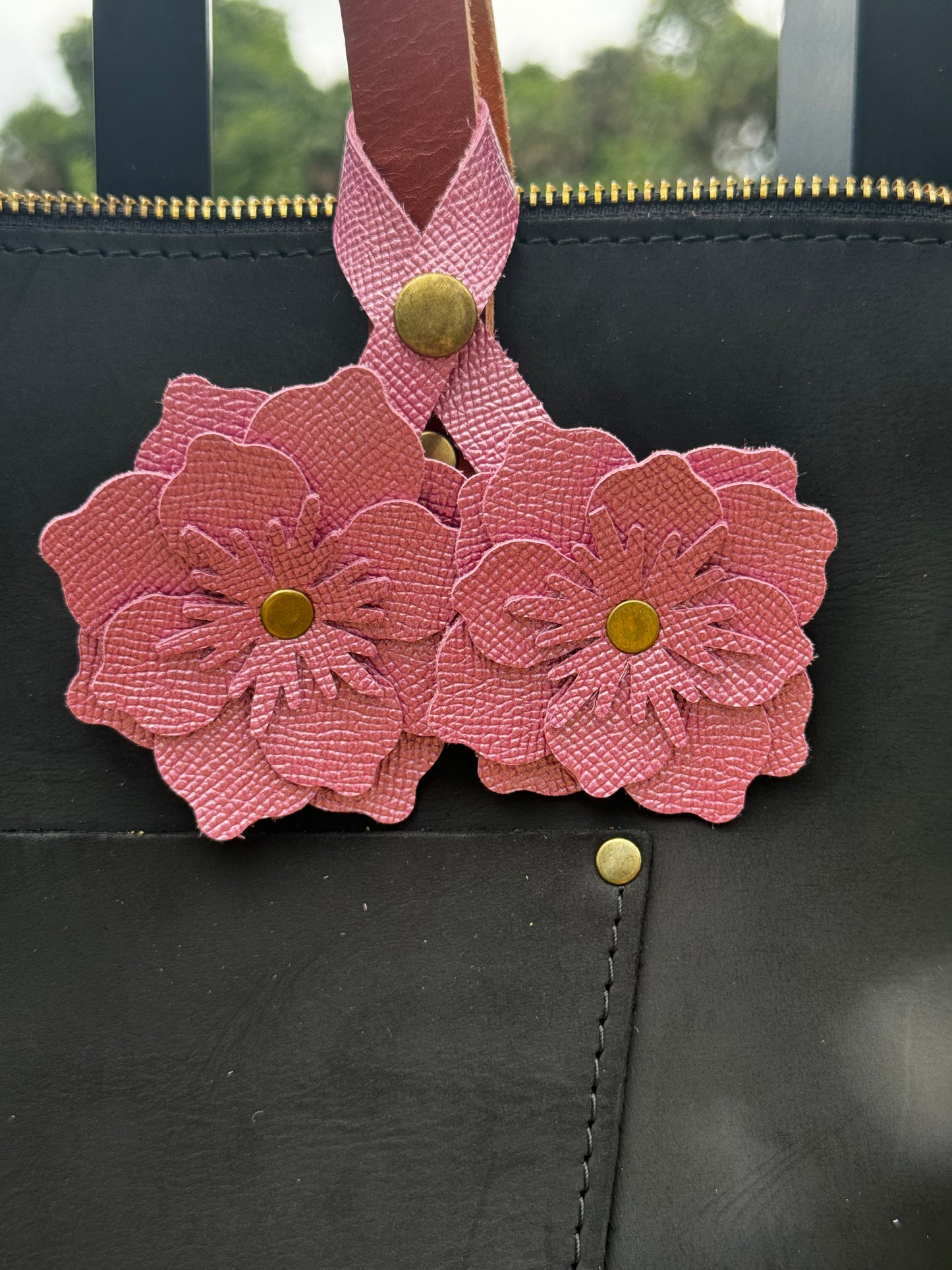 Everbloom Leather Flower Double - Barbie Pink