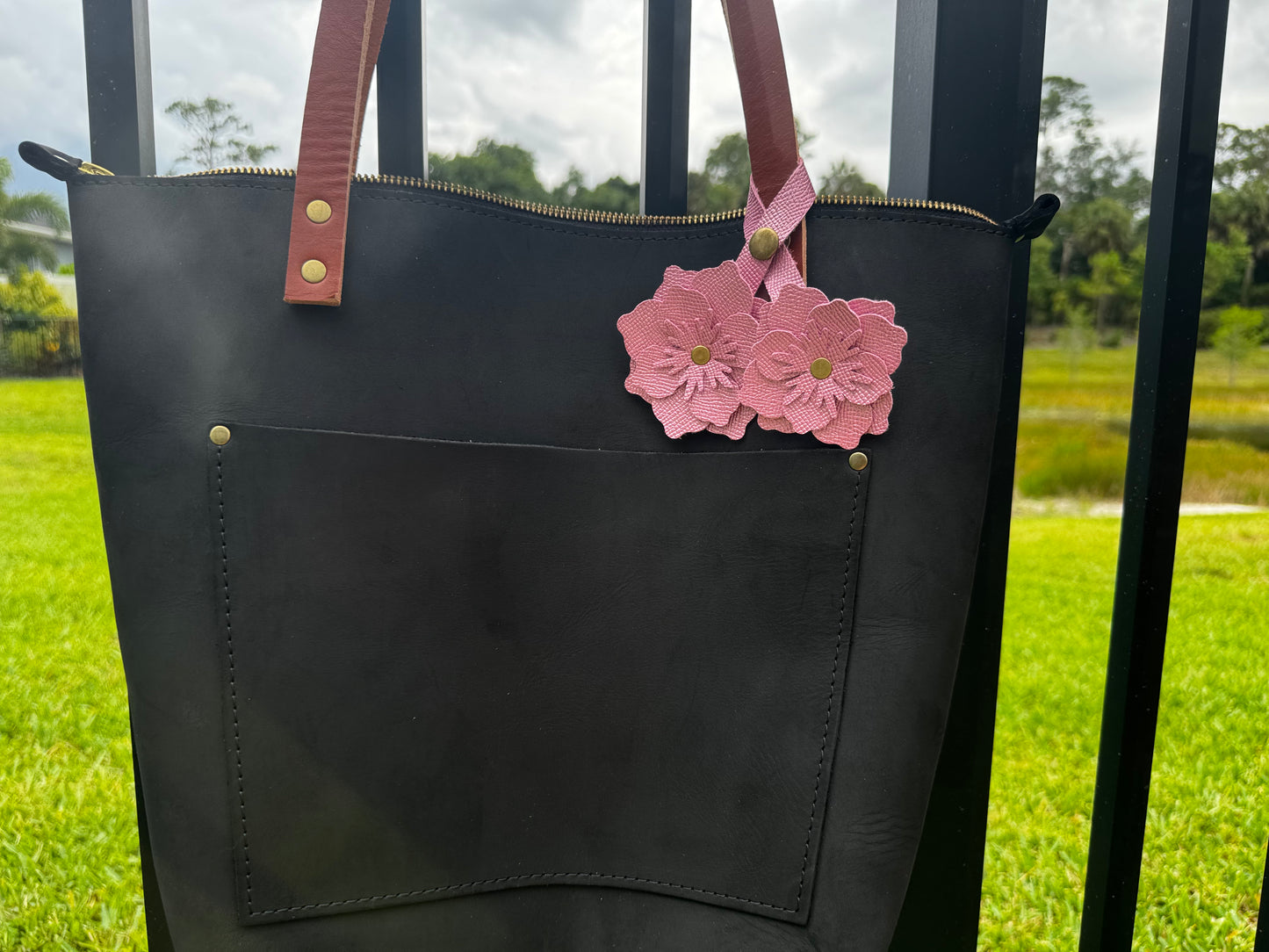 Everbloom Leather Flower Double - Barbie Pink