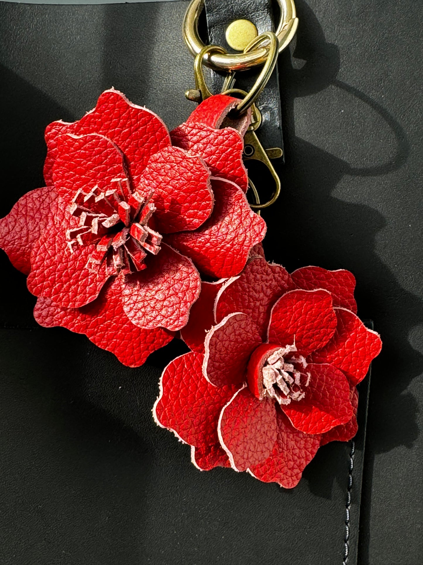 Everbloom Leather Flower Small - Red