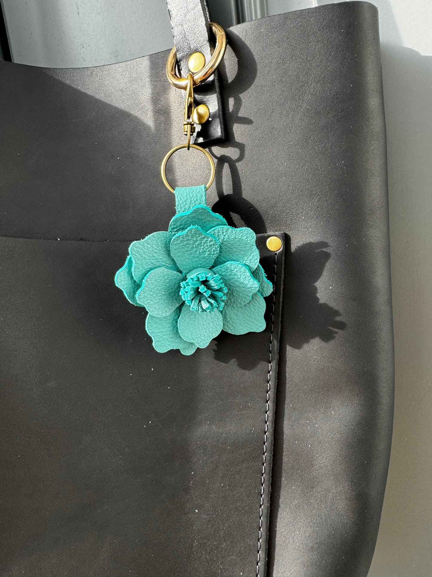 Everbloom Leather Flower Large - Ocean/teal